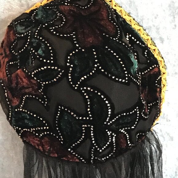 Rubie's Lady-in-Waiting Renaissance Faire Princess Queen with Headpiece Costume - Picture 4 of 9